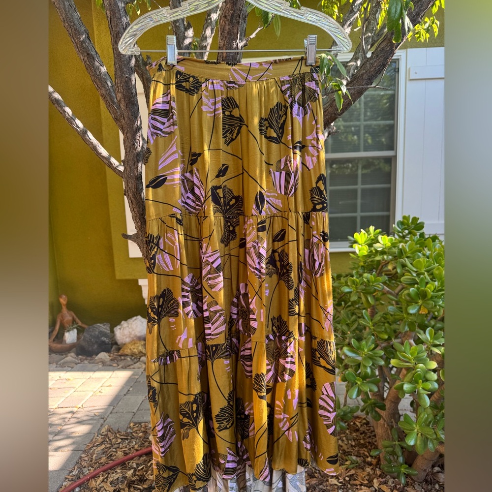 OLIVACEOUS Mustard/Chartreuse Floral Skirt Size Small